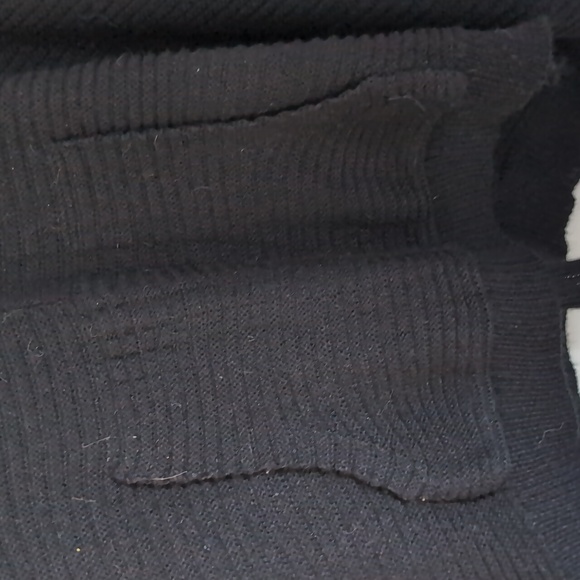 Shein poncho black with pocket - Picture 2 of 5